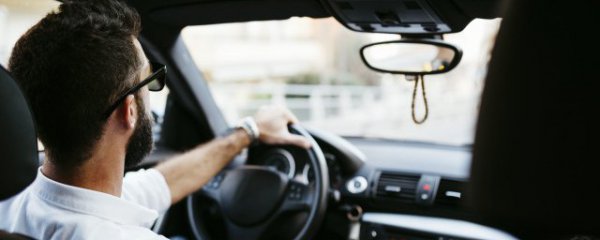 怎么判断车身是否直线