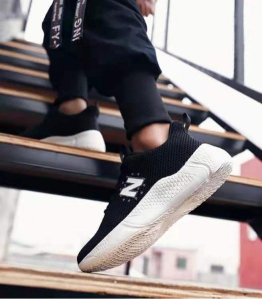 运动鞋买大一码还是买小一码