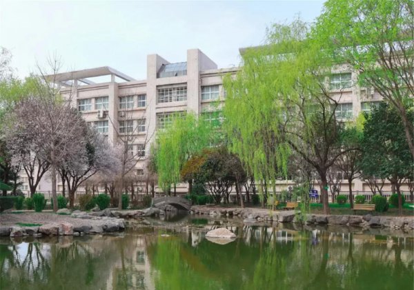 西安科技大学是211吗