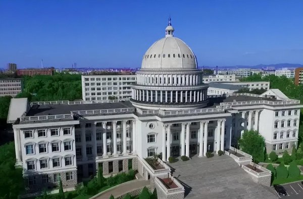 小清华是哪个大学