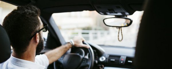 车里物件都要买什么