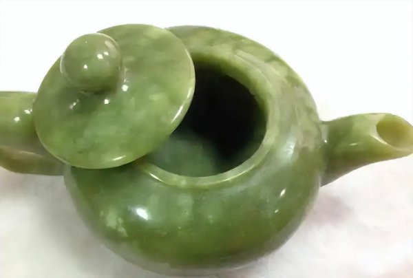 岫岩玉是什么玉种