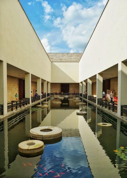 良渚古城位于浙江省什么位置