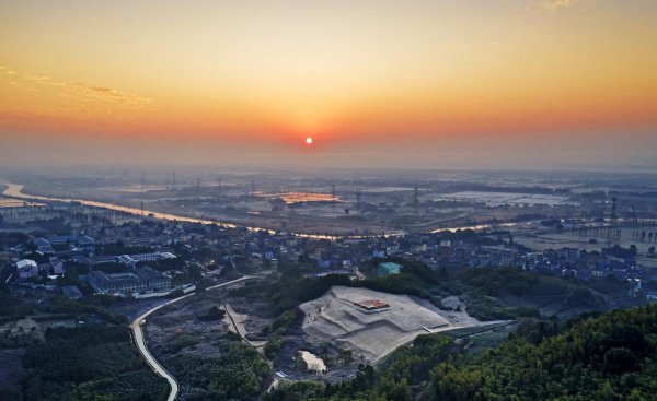 良渚古城位于浙江省什么位置