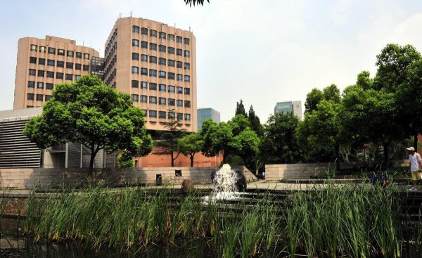 国内建筑学专业大学排名