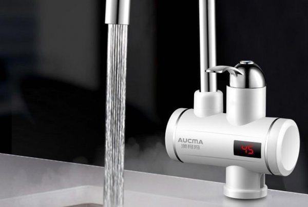 小厨宝和电热水龙头比哪个更实用