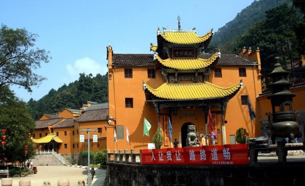 九华山在哪个位置