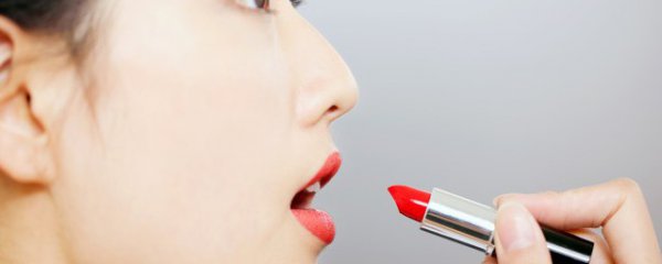 什么颜色口红适合送妈妈