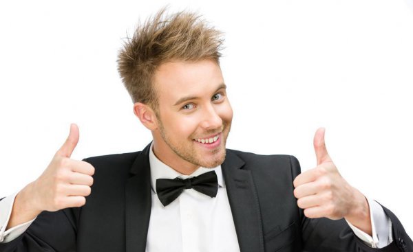 当领导在群里表扬你 你该怎么回复