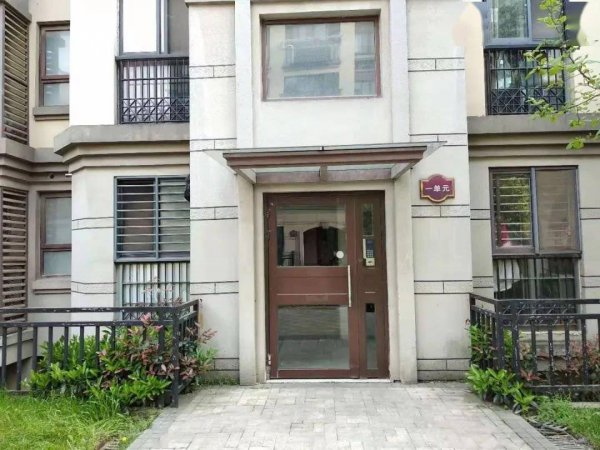 二楼的房子能不能买