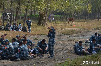 女生报什么兵种好走 高考女生报部队什么兵种比较好