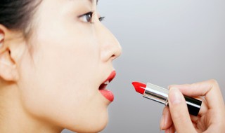 什么颜色口红适合送妈妈 哪种颜色口红适合送妈妈