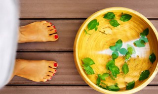 泡脚多少度合适 泡脚适合泡几度