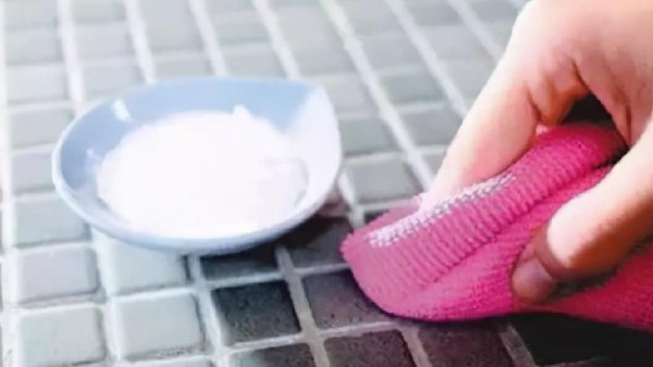 水中加什么拖地最干净