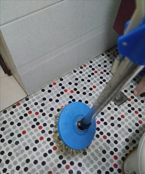 水中加什么拖地最干净