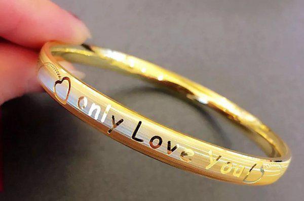 金银手镯的正确戴法