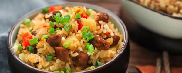 焖饭怎么做好吃不腻呢