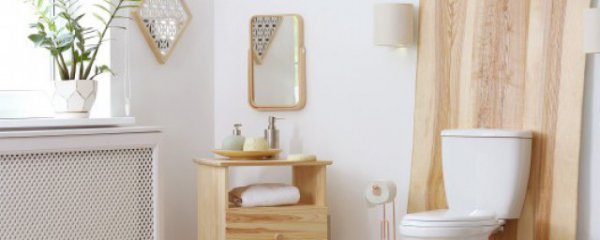 卫生间门口挂什么物件好