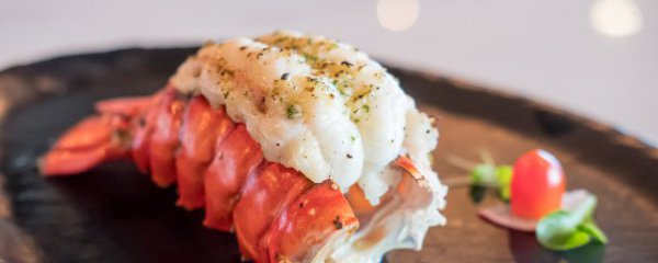 吃龙虾可以喝酸奶吗