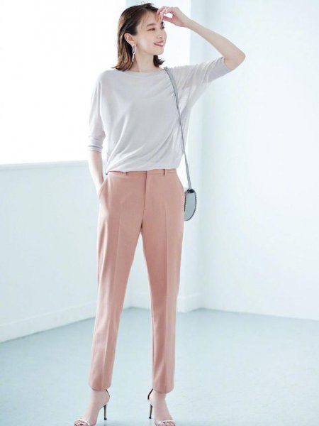 粉色配什么颜色最洋气