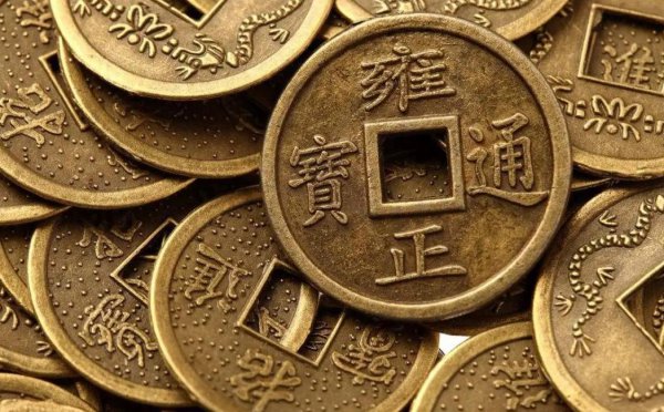 米缸里放几个硬币招财