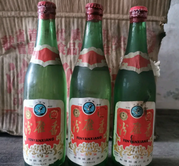 小酒杯一般多少毫升合适