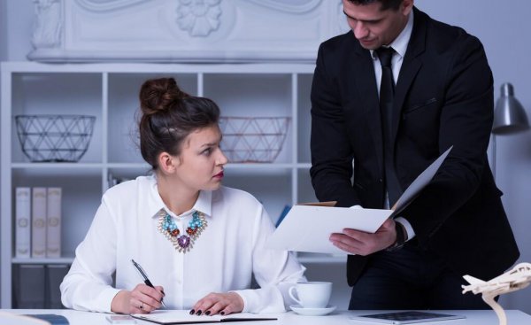 现代企业制度的基本特征和主要内容是什么