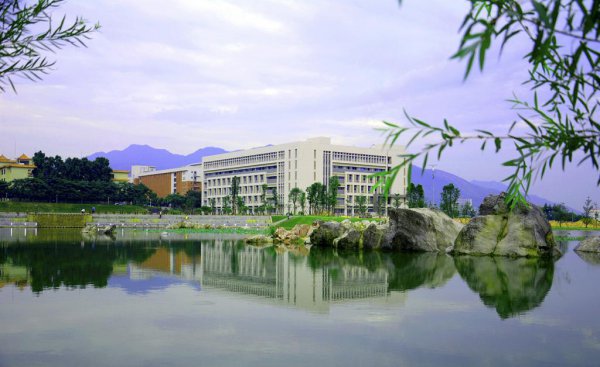 肇庆学院是一本还是二本大学