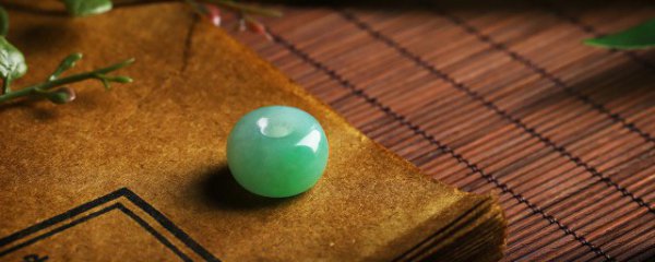 属鼠佩戴什么好