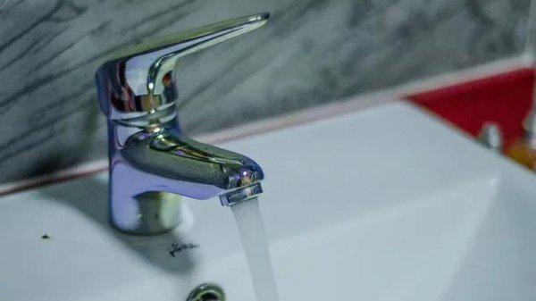 厨房和卫生间能用一个热水器吗