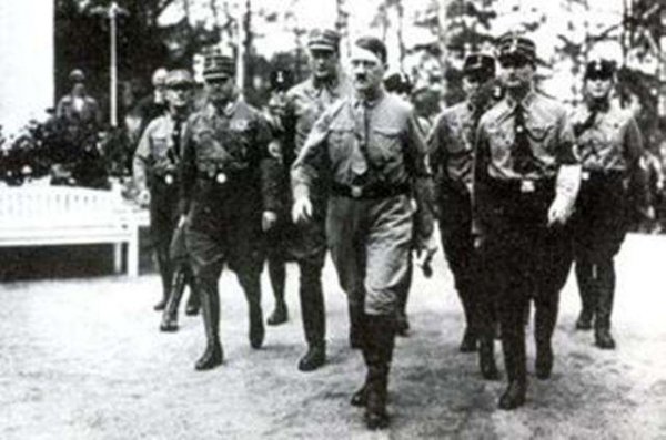 第二次世界大战是谁挑起的