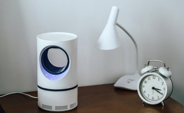 灭蚊灯紫色光线对人有伤害吗