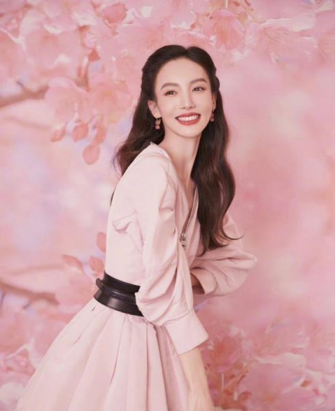 公主发型简单又漂亮怎么扎