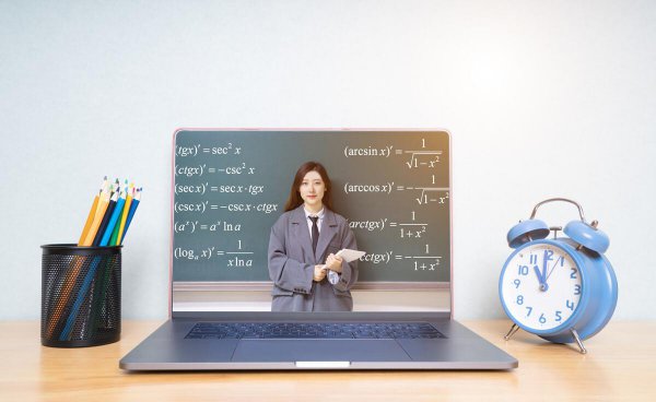 初中考卫校要多少分才能进去