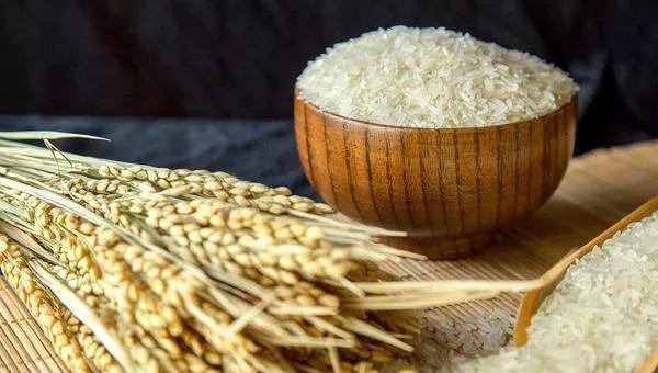 中国粮食储备够吃几年时间