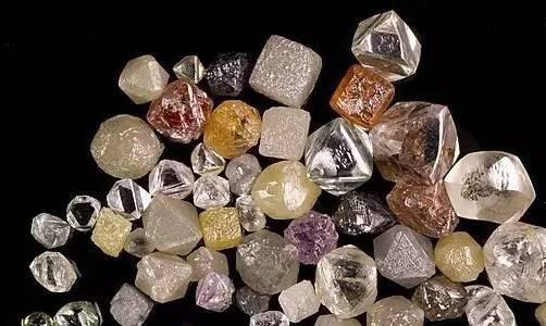 如何鉴定钻石原石的真假