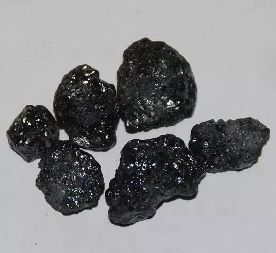 如何鉴定钻石原石的真假