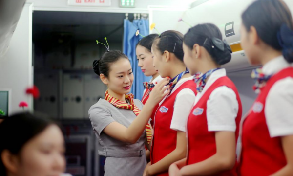 专科空姐跟本科空姐区别