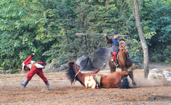万岁山在哪个位置