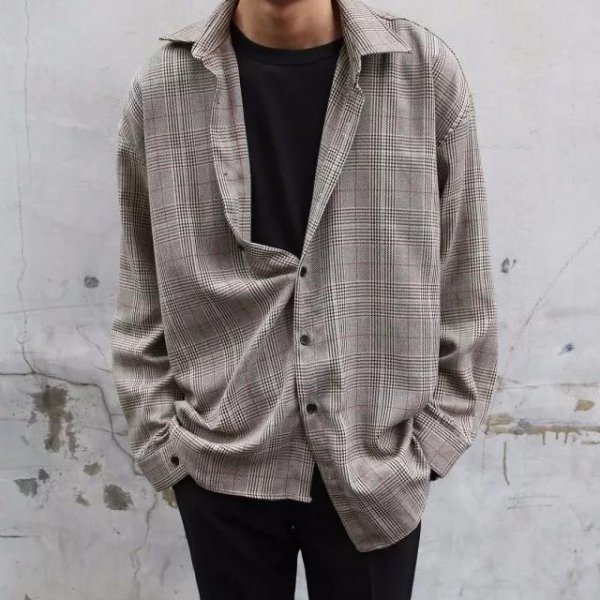 衬衫怎么扎进裤子好看