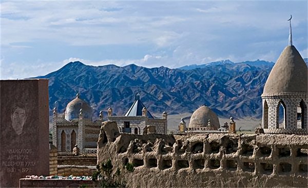 吉尔吉斯斯坦和中国关系好吗