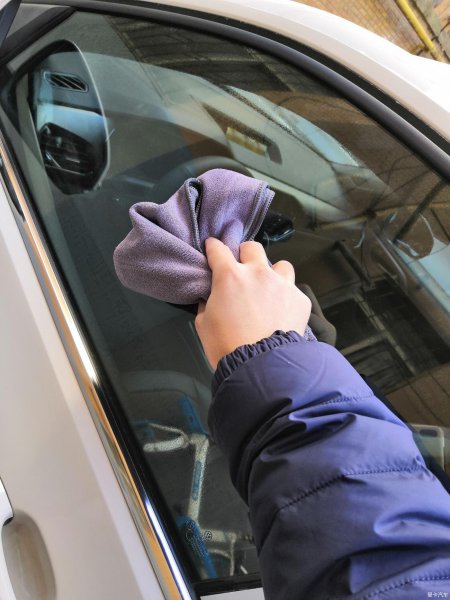 玻璃油膜去除剂怎么用