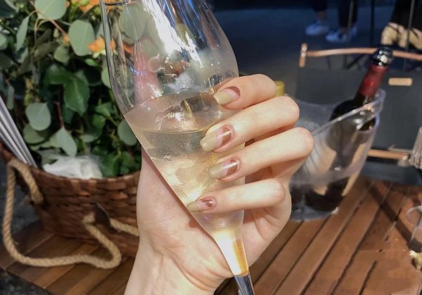 美甲灯可以用什么代替