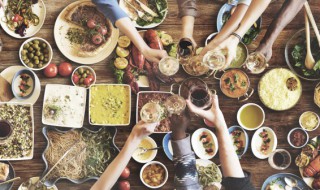 为什么说饭桌上摆三盘菜不吉利 饭桌上摆三盘菜不吉利的原因