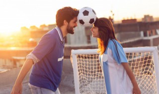 纪念日送男朋友什么 纪念日可以哪些礼物给男朋友