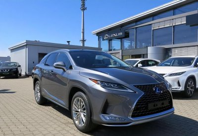 雷克萨斯和宝马哪个档次高 哪个值得买且更有面子