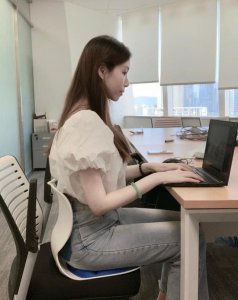 气质是天生的还是后天培养的 如何锻炼自己的气质