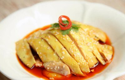 白斩鸡的蘸料如何调制 正宗白斩鸡配料的制作方法