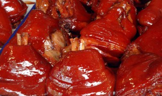 吃红烧猪蹄的好处和坏处 吃猪蹄的好处和坏处有哪些