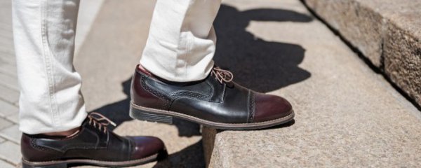 皮鞋长白色霉怎么办